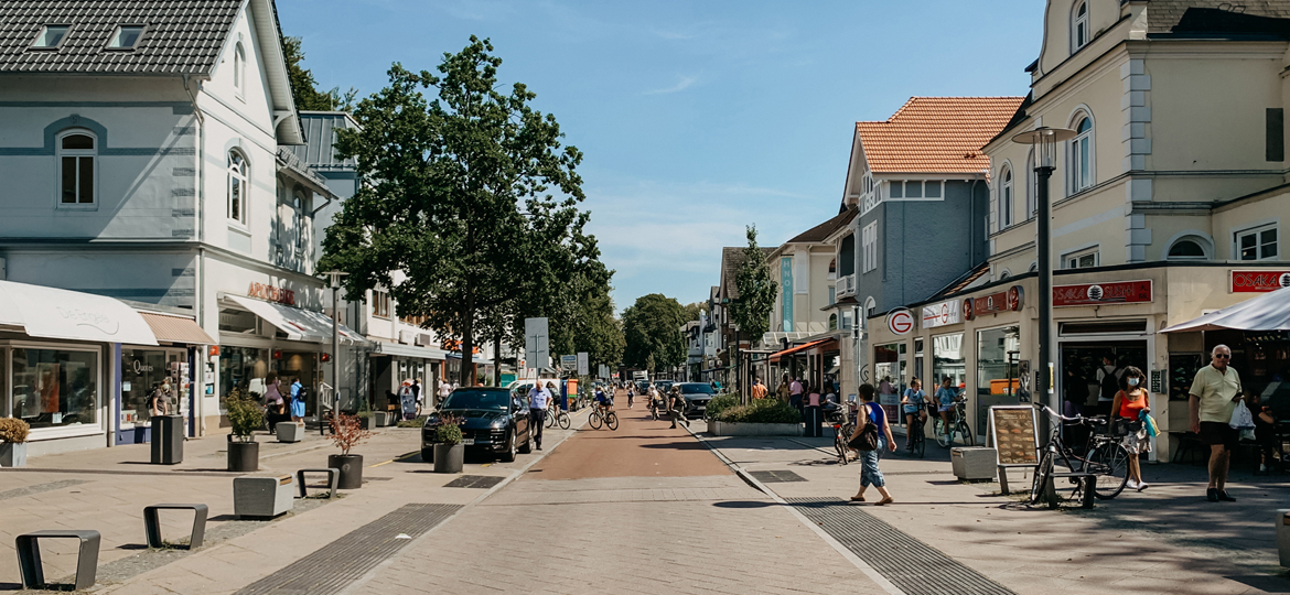 Antik- und Flohmarkt Waitzstraße